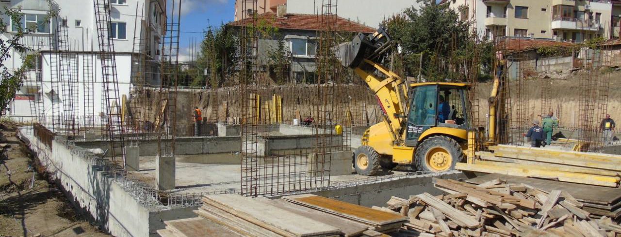 Park Homes – ПОЛАГАНЕ НА ФУНДАМЕНТИТЕ НА СЕКЦИЯ А - Globstroy