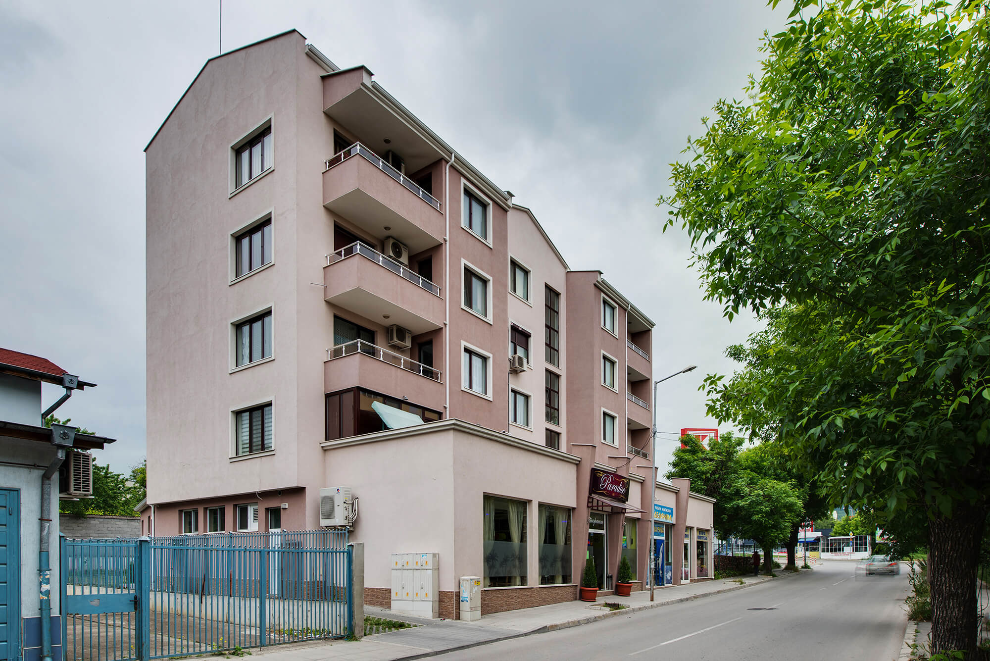 Жилищна сграда Vasil Aprilov