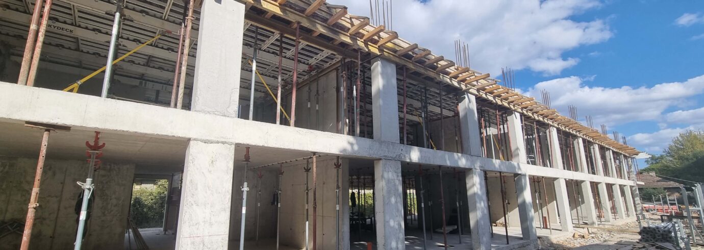 Полагане на трета плоча на Жилищна сграда „Солей“ - Globstroy