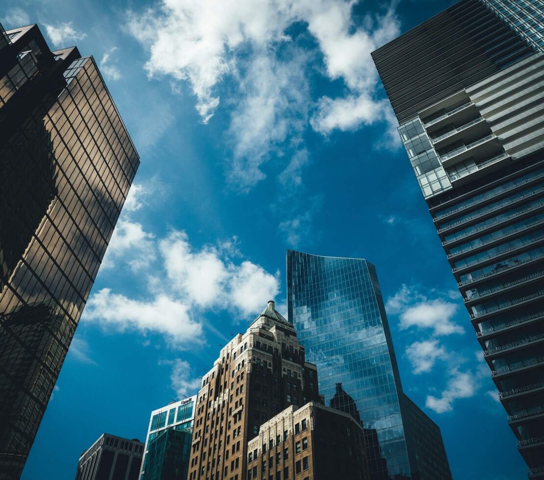 Документация и архивиране за запазване на информацията и историята на проектите